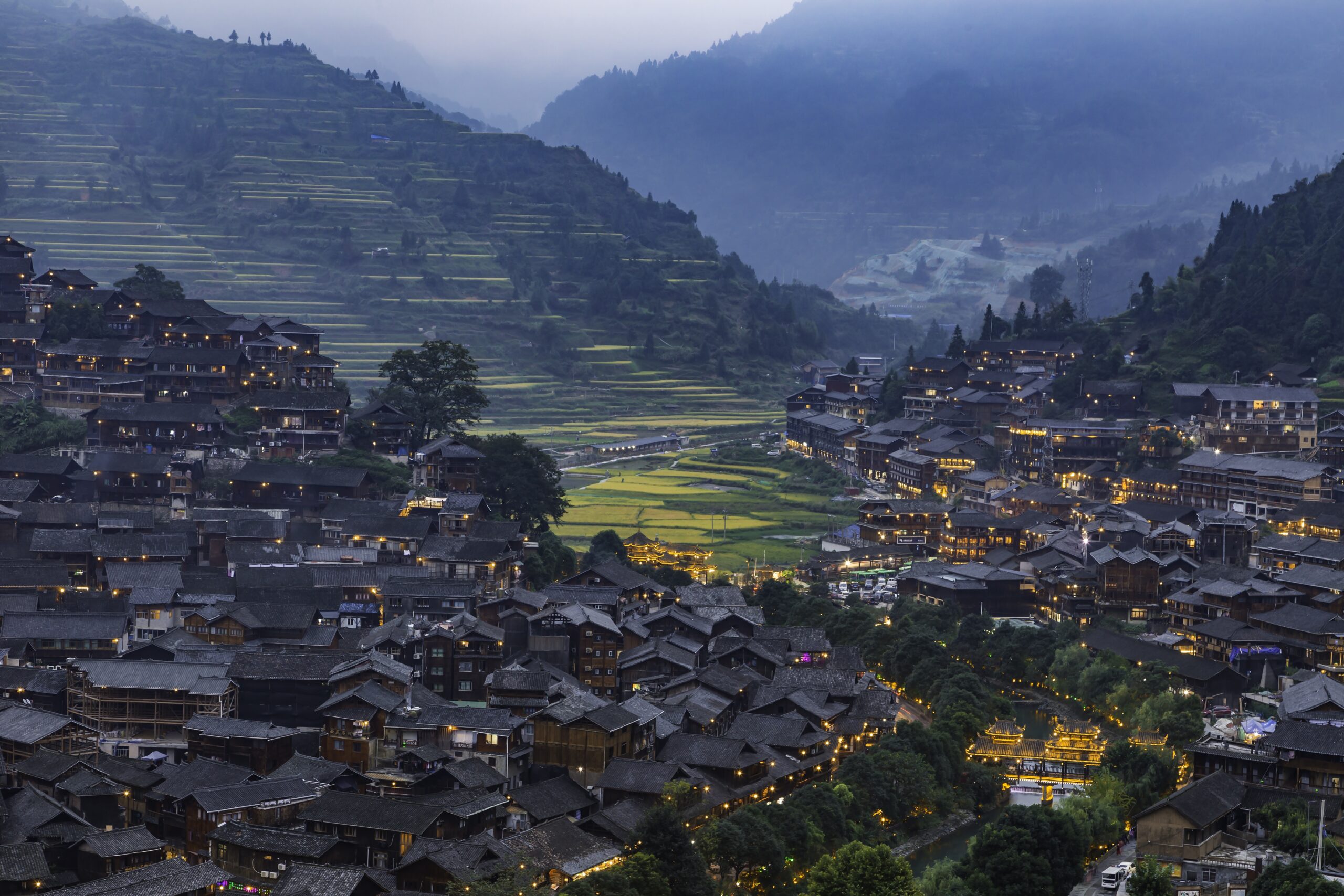 htb888-blue-village-4717743